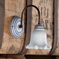 Sehr tiefe Wandleuchte im antiken Stil