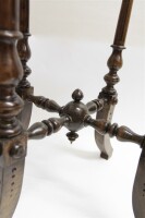 Beistelltisch um 1900